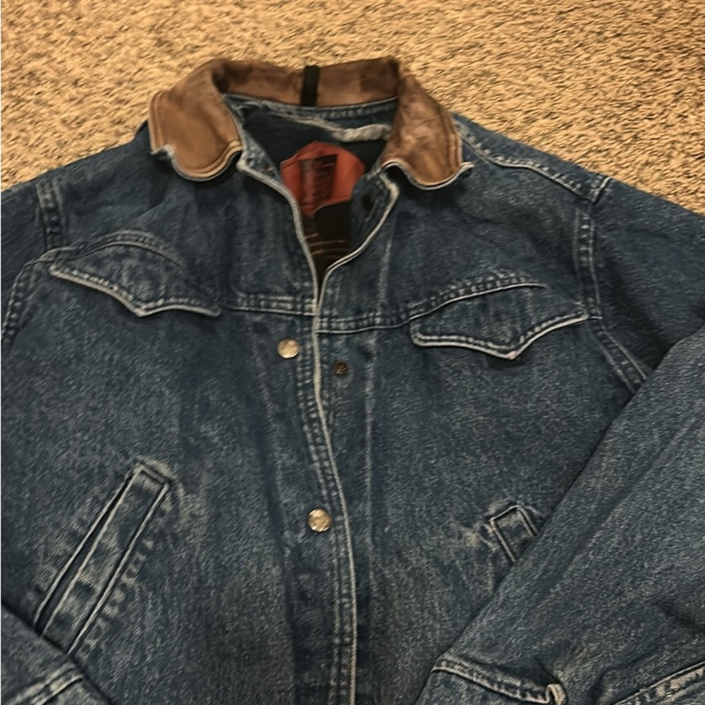 Men's vintage Blue Denim Jacket with Brown Collar